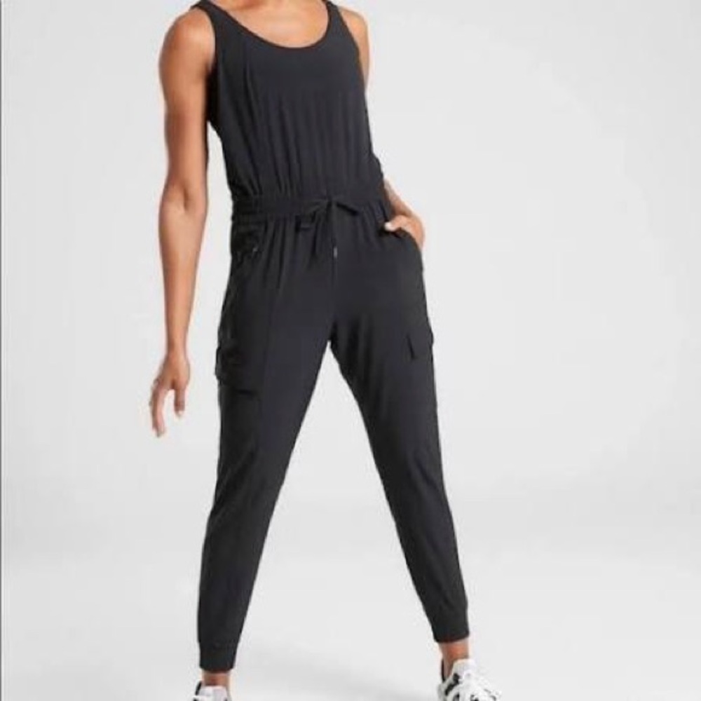 Athleta Unbound Black Sleeveless Jumpsuit,long legs,stretch,cargo pockets Small - Picture 2 of 14